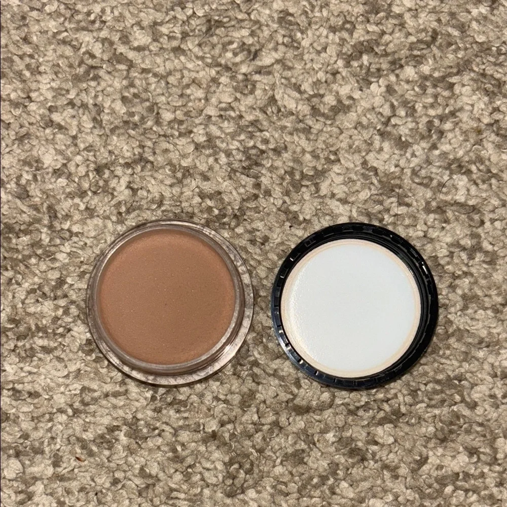 ELF Putty Bronzer - Black Lid